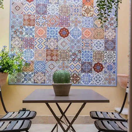 Downtown_blossom With Small Terrace